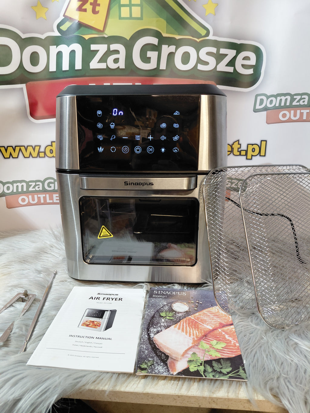 Sinaopus Air Fryer – Oil-Free Fryer with Touchscreen and Rotisserie