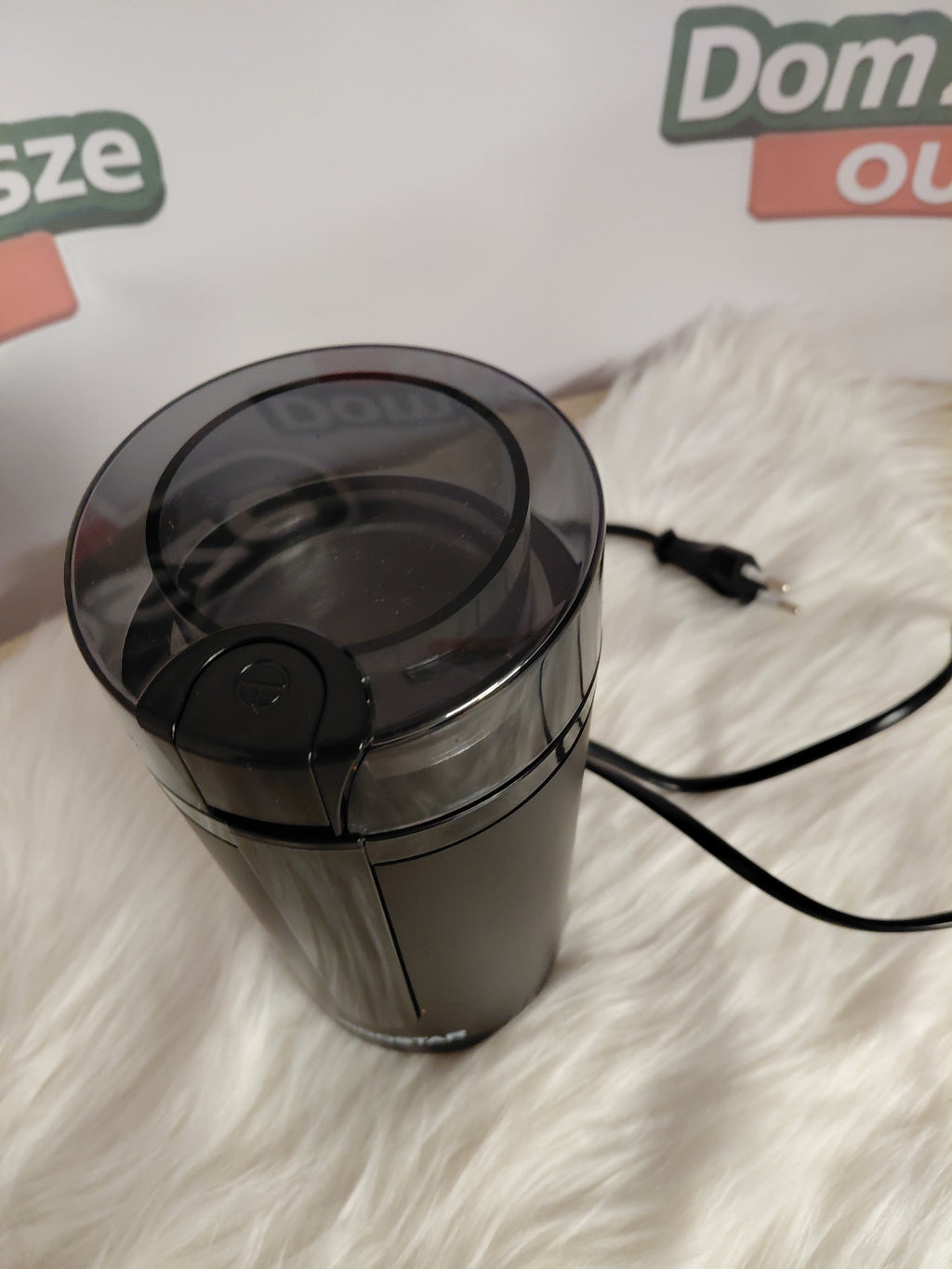 Młynek do Kawy Elektryczny Aigostar – stal nierdzewna, miele kawę, przyprawy i zioła ☕ prosty w obsłudze!