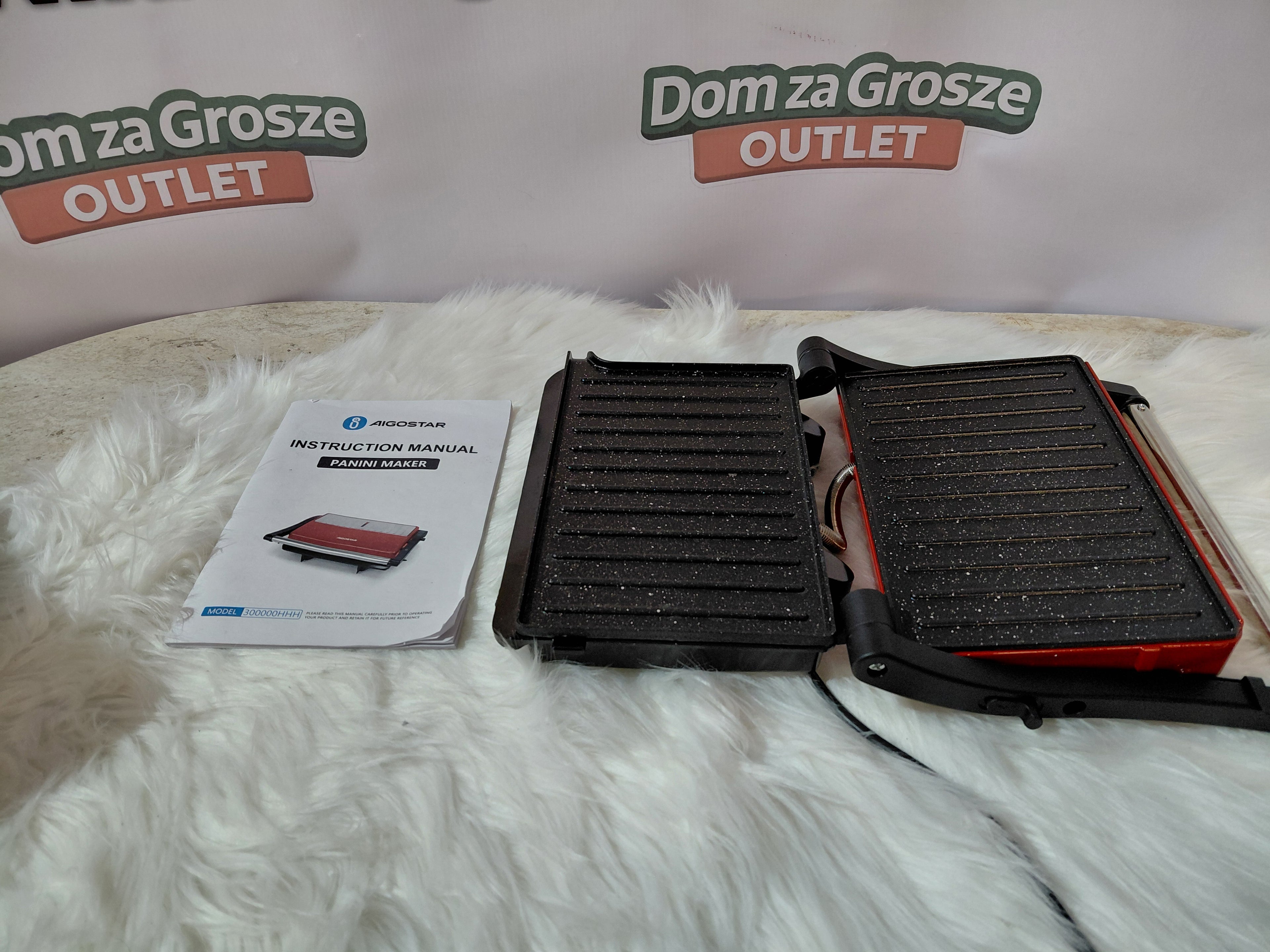 Opiekacz Panini Maker Aigostar – rowkowane płyty, powłoka marmurkowa, ~1500W 🔥 idealny na tosty i grill!
