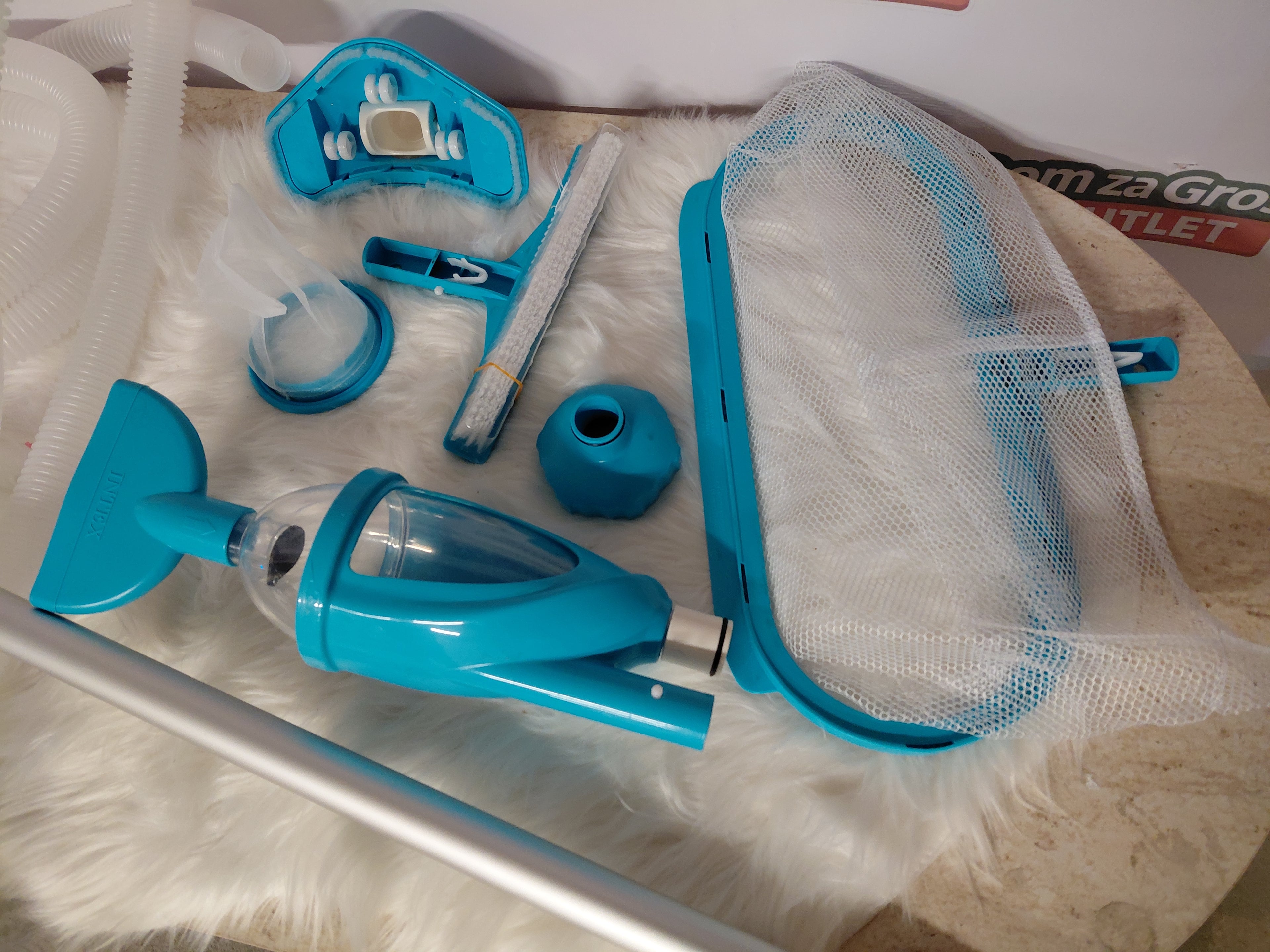 Intex Crystal Clean Pool Cleaner – zestaw do czyszczenia basenu (powystawowy)