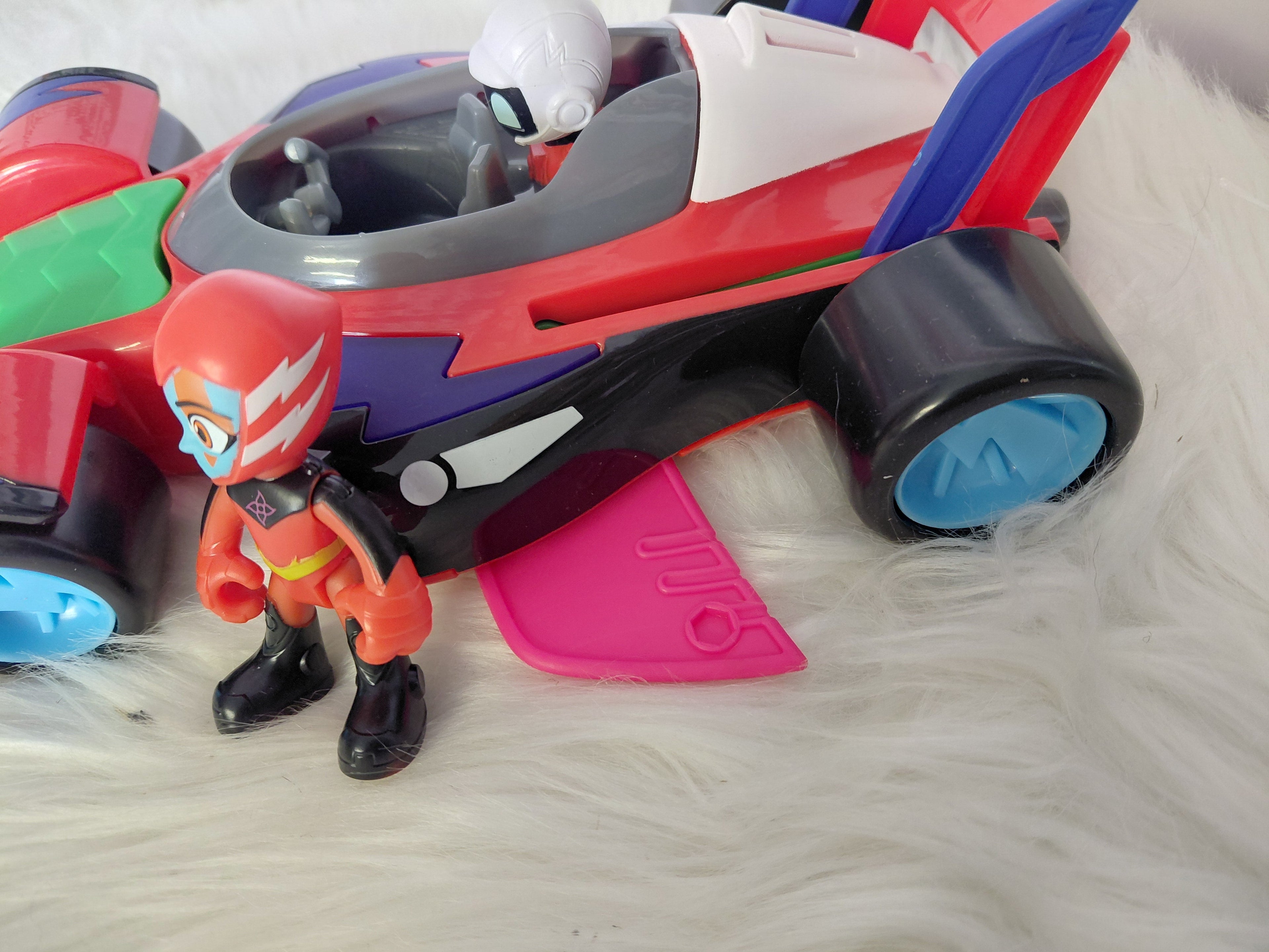 PJ Masks Romeo's Racer - pojazd z figurką Romeo