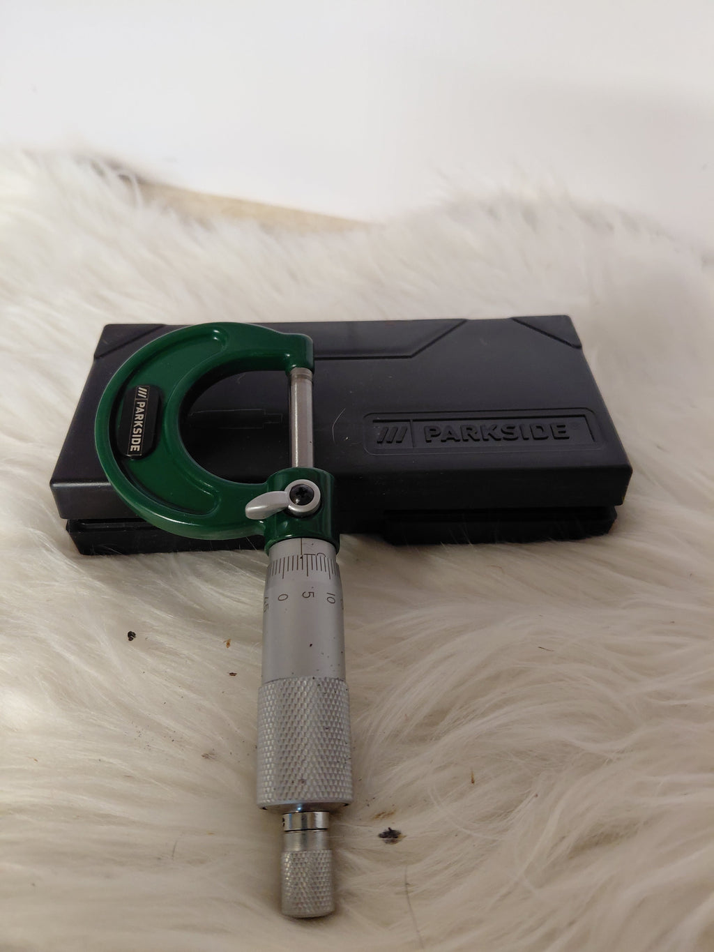 Mikrometre zewnętrzny Parkside 0-25 mm z etui | precyzyjny pomiar