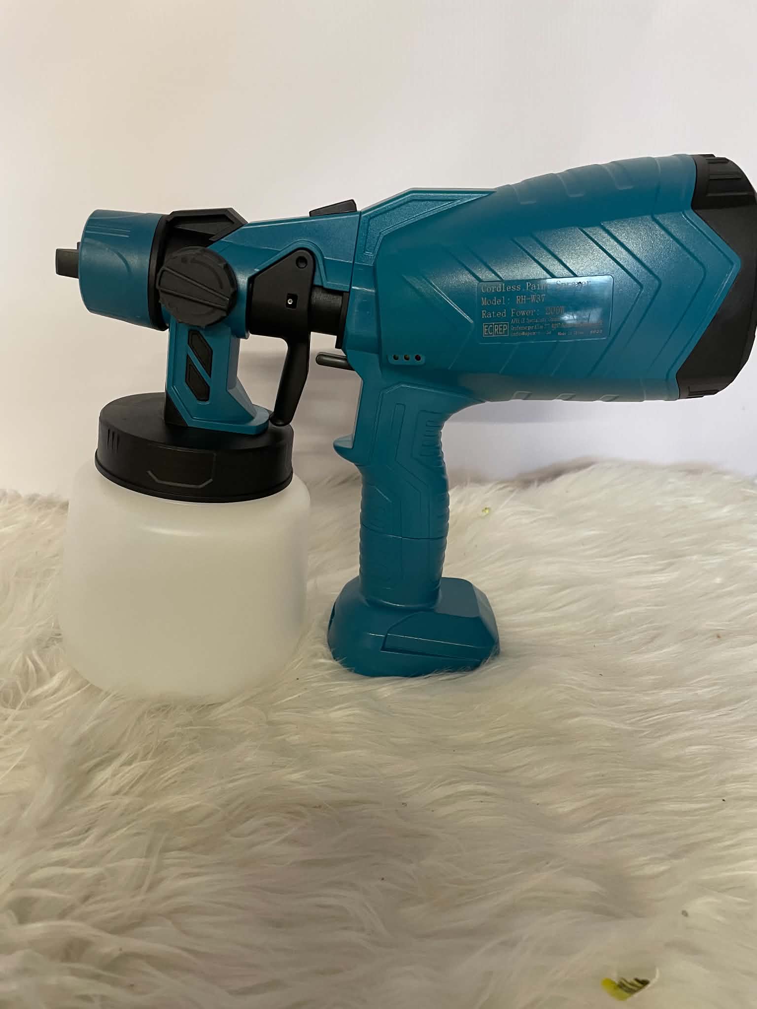 Bezprzewodowy pistolet natryskowy HVLP 200W – Malowanie bez kabli