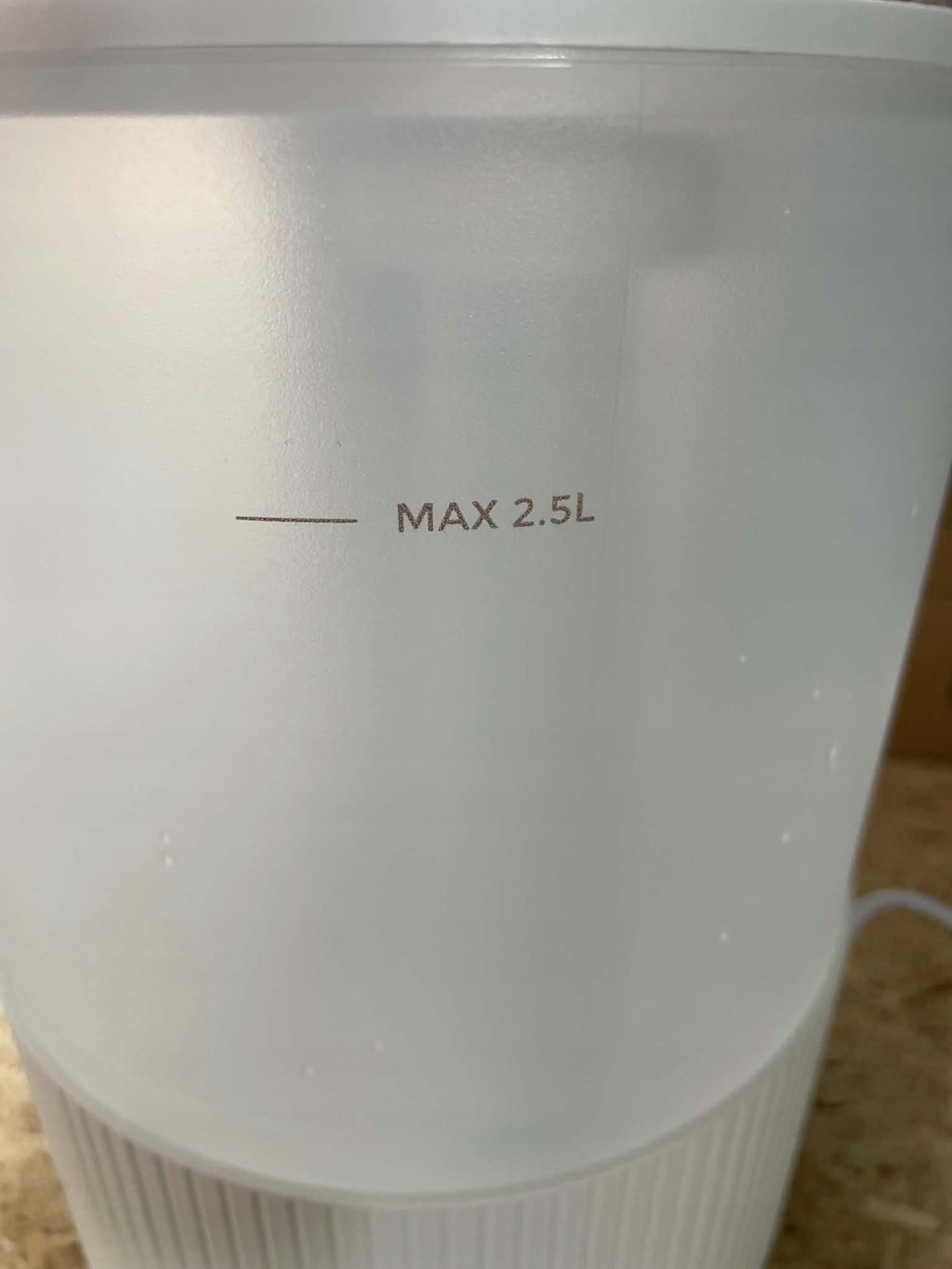 Nawilżacz parowy Aigostar mISTY 25 W 2,2 l biały