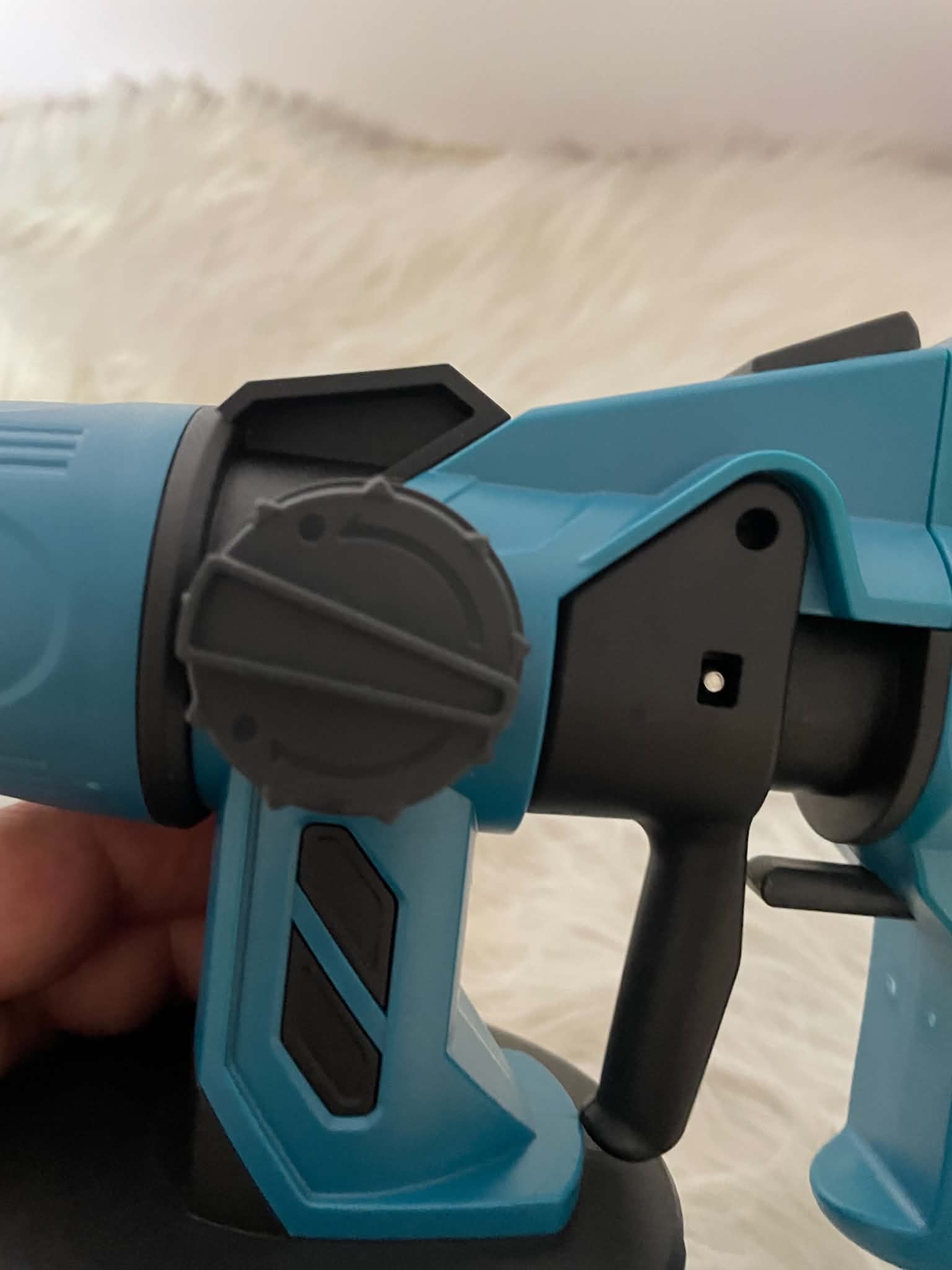 Bezprzewodowy pistolet natryskowy HVLP 200W – Malowanie bez kabli