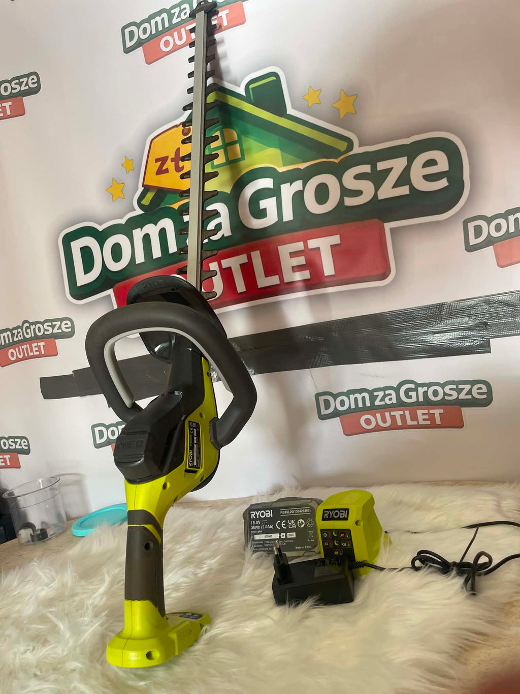 Ryobi RY18HT55A Nożyca do Żywopłotu 18V 55cm + Akumulator 2Ah + Ładowarka