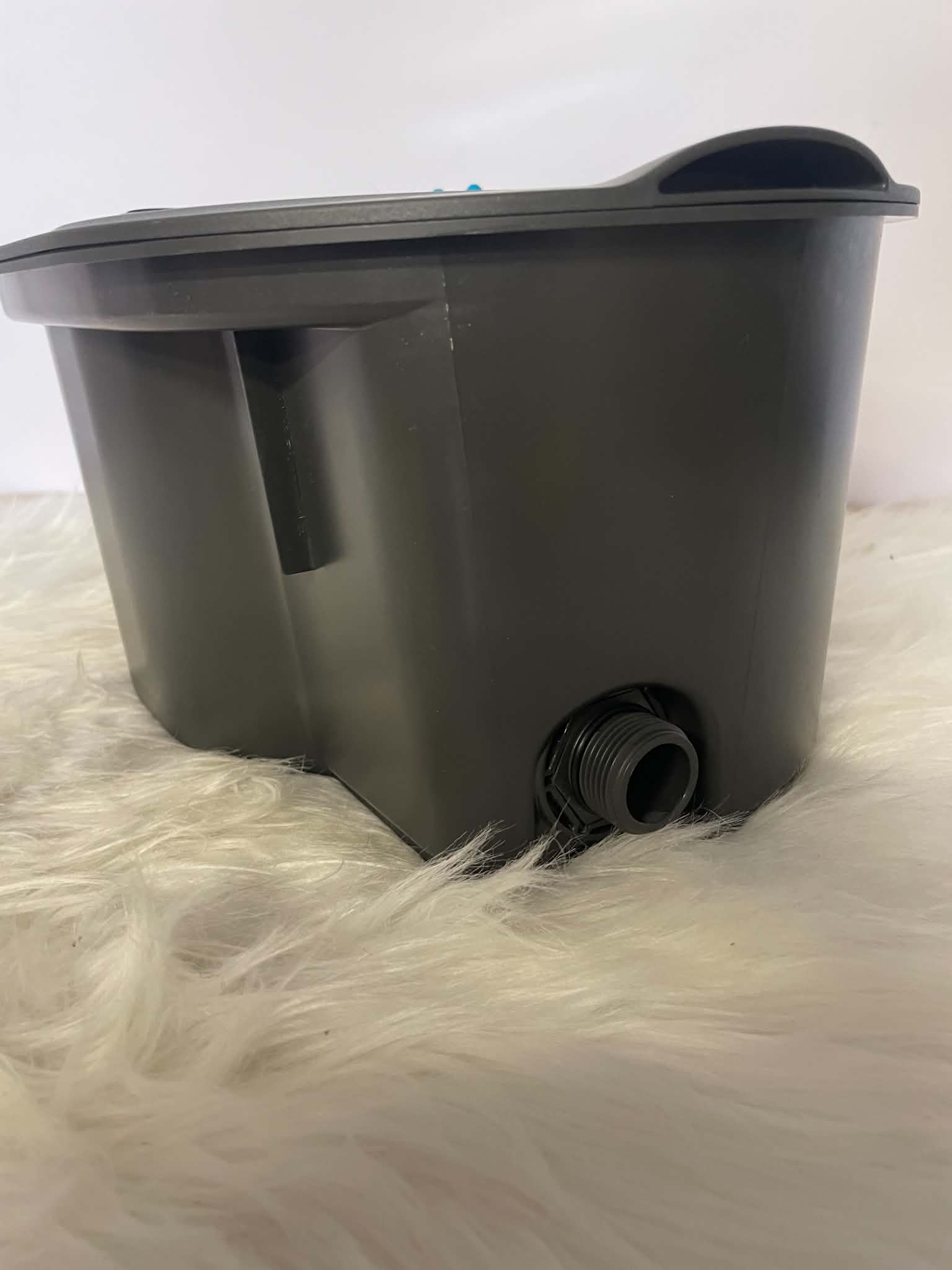 Gardena AquaPrecise Bluetooth - System nawadniania Pipeline All-in-One z panelem słonecznym