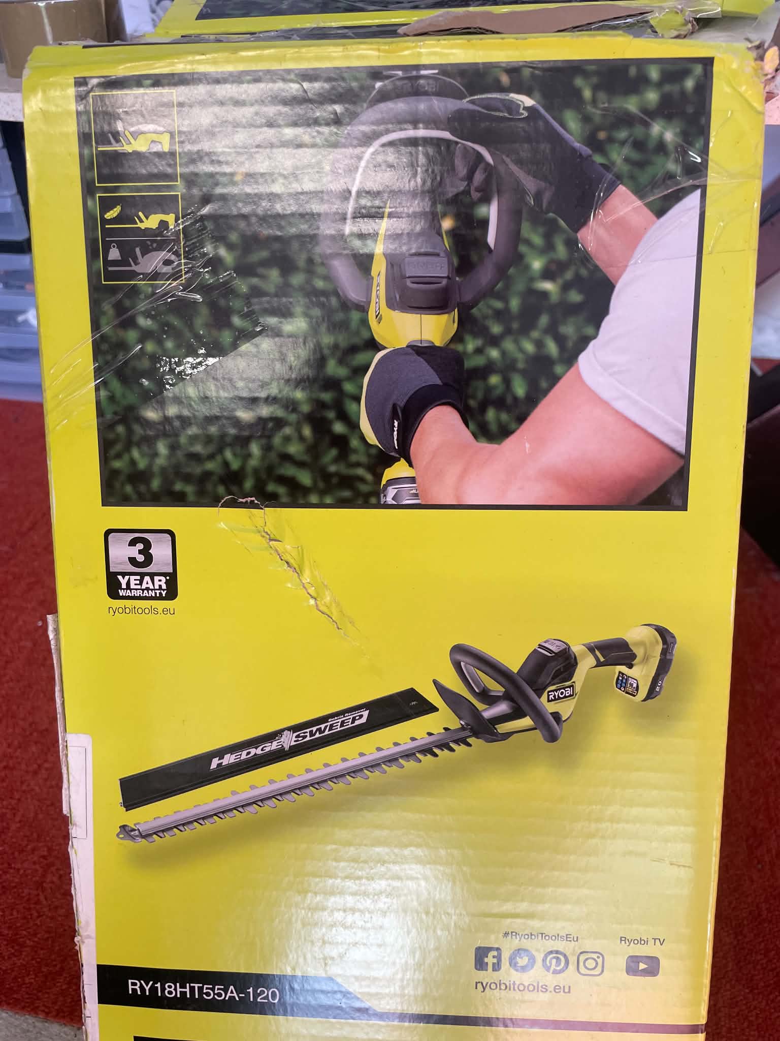 Ryobi RY18HT55A Nożyca do Żywopłotu 18V 55cm + Akumulator 2Ah + Ładowarka