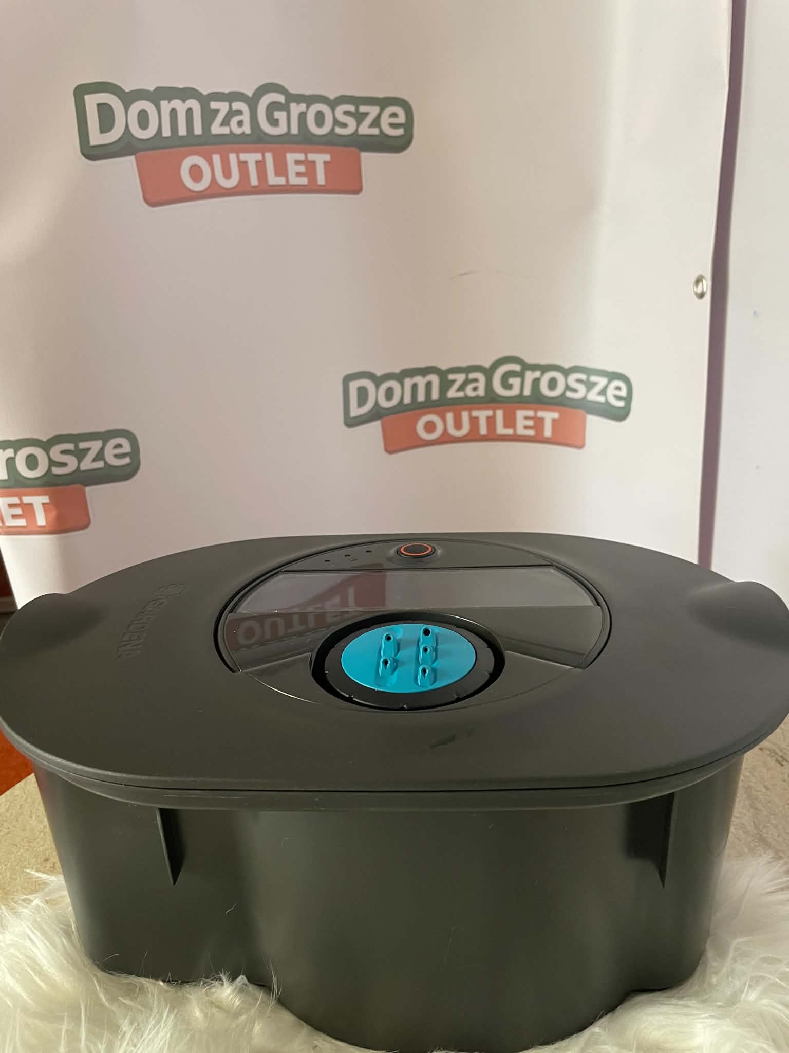 Gardena AquaPrecise Bluetooth - System nawadniania Pipeline All-in-One z panelem słonecznym