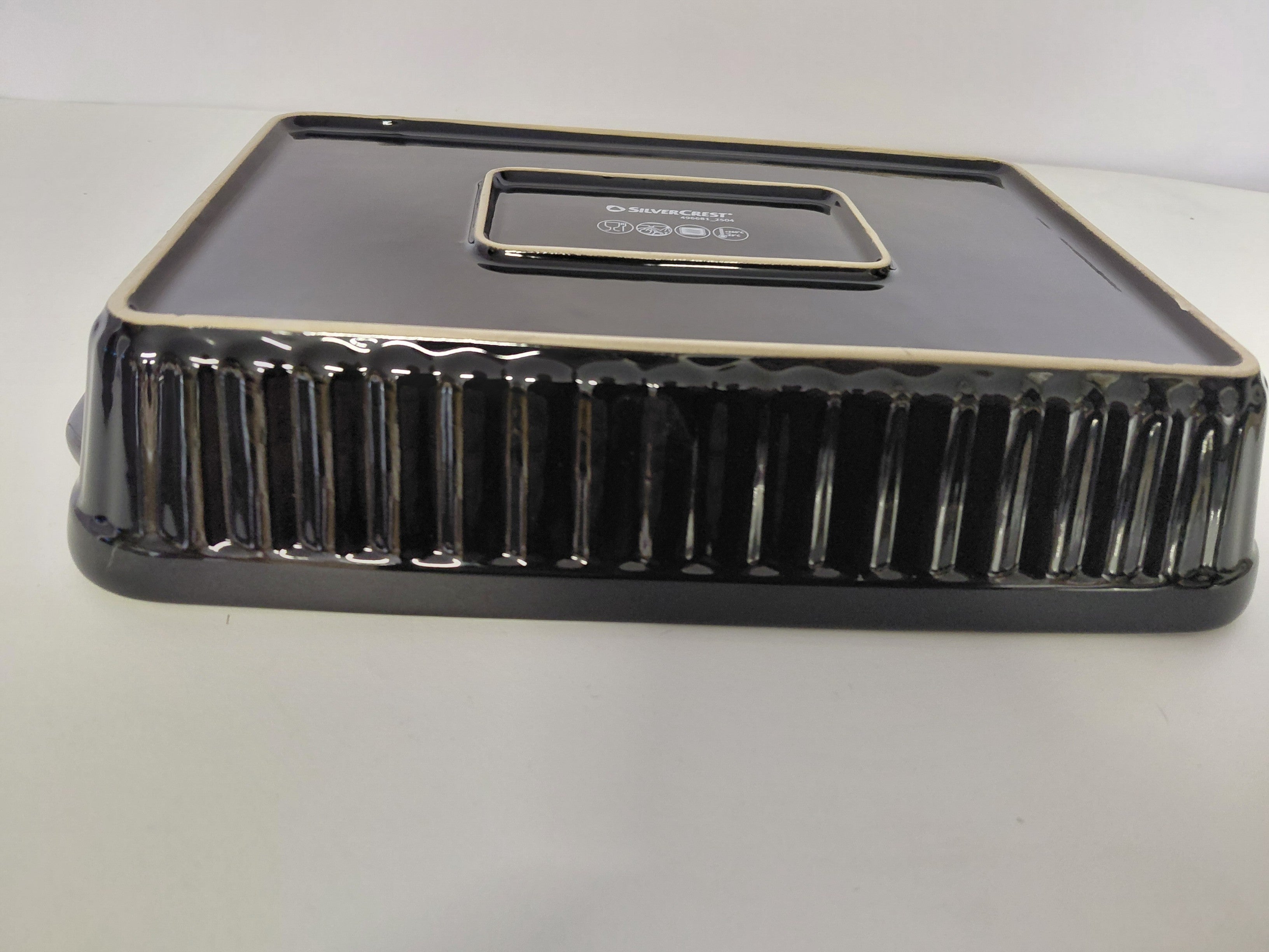 Naczynie żaroodporne kamionkowe SilverCrest Stoneware Oven Dish 2L (czarne)