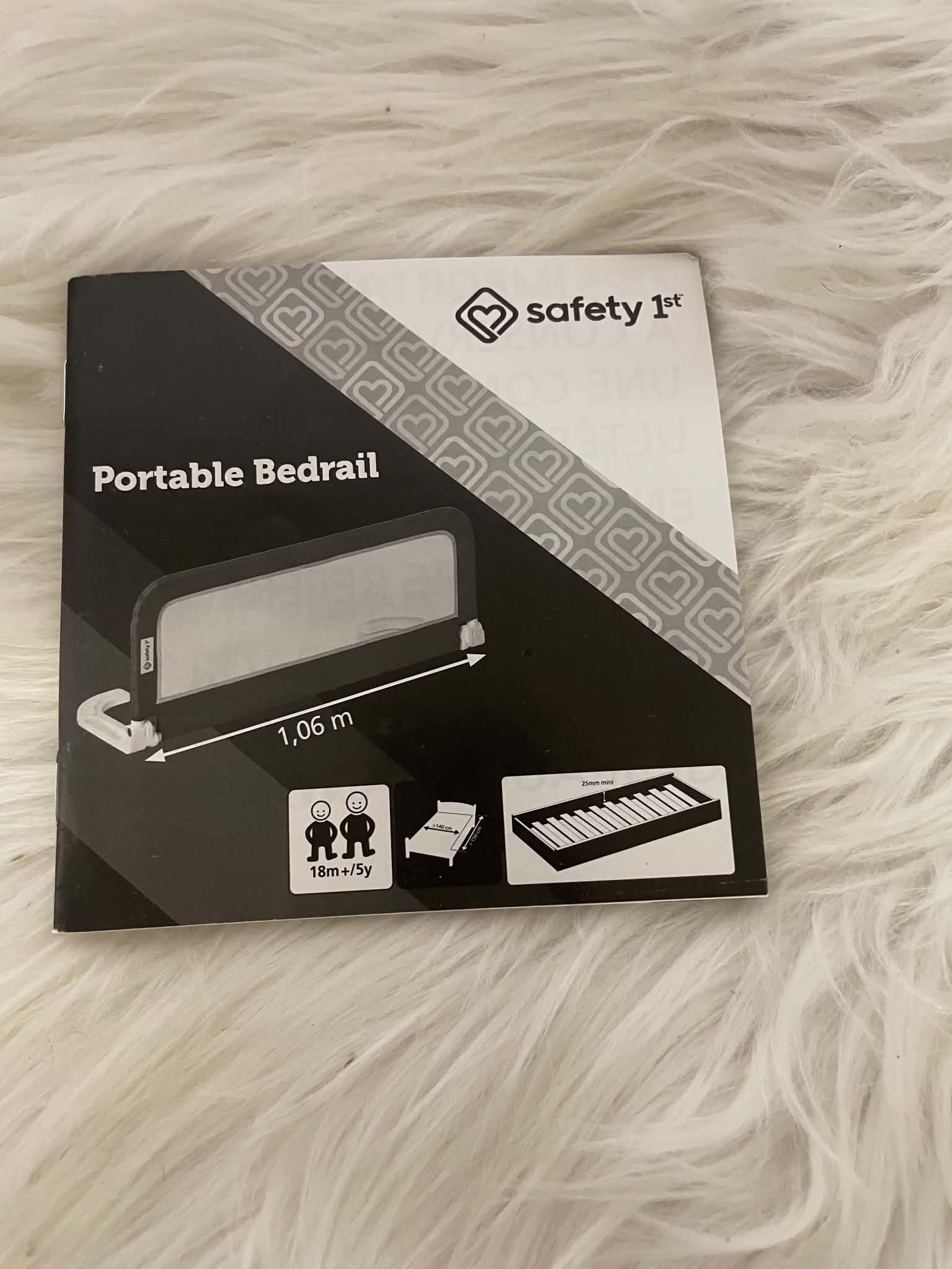 Barierka ochronna do łóżka Safety 1st Portable Bedrail – 106 cm